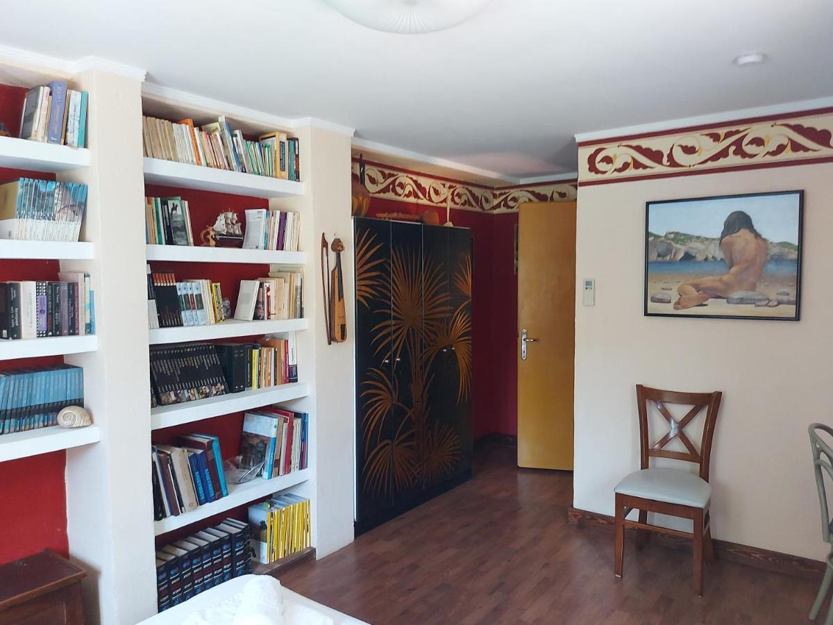 Varias Art House Kallirakhi Exterior photo