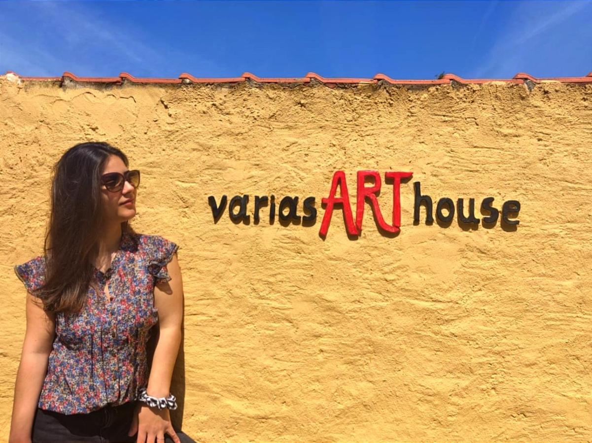 Varias Art House Kallirakhi Exterior photo